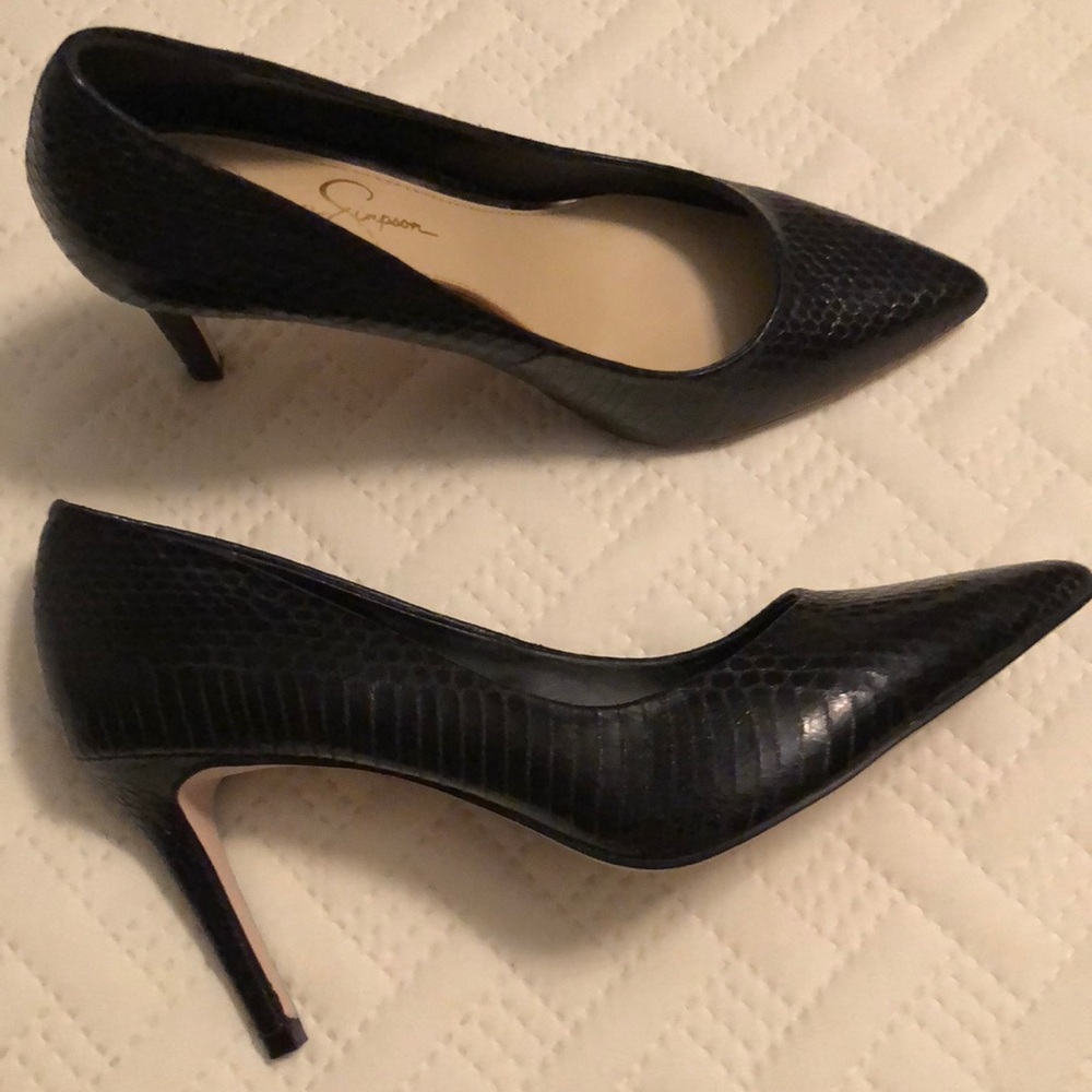 8.5 Medium Heels